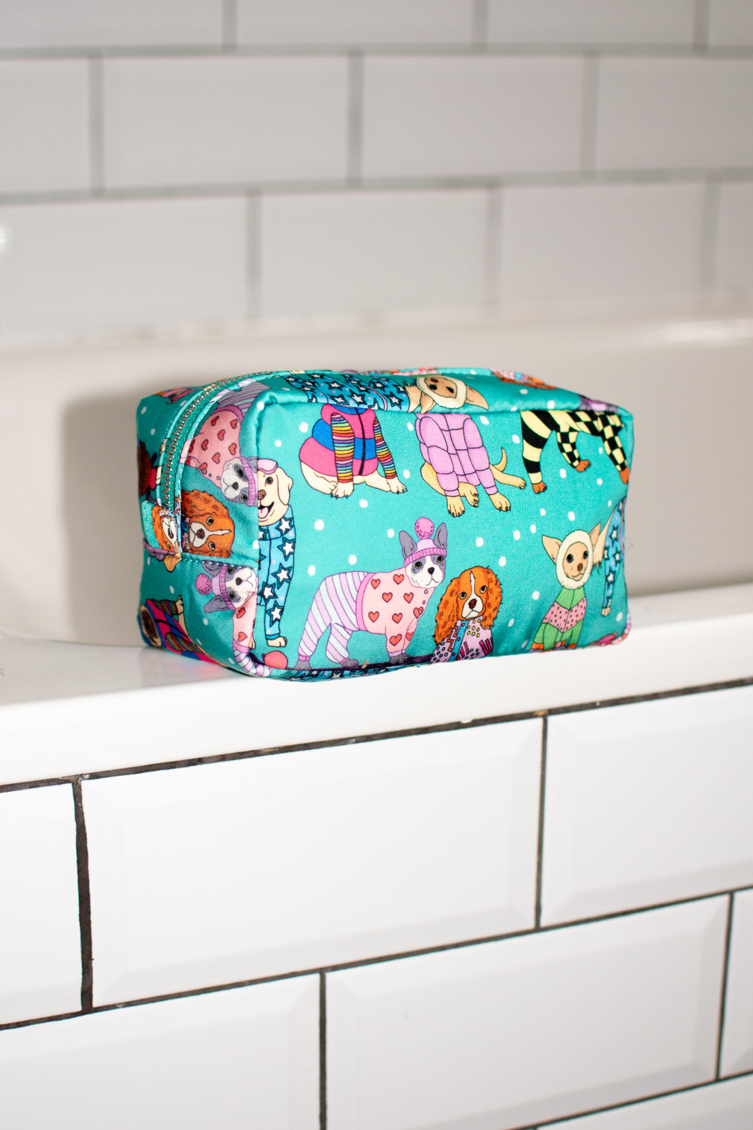 Wash Bag | Skiing Dogs