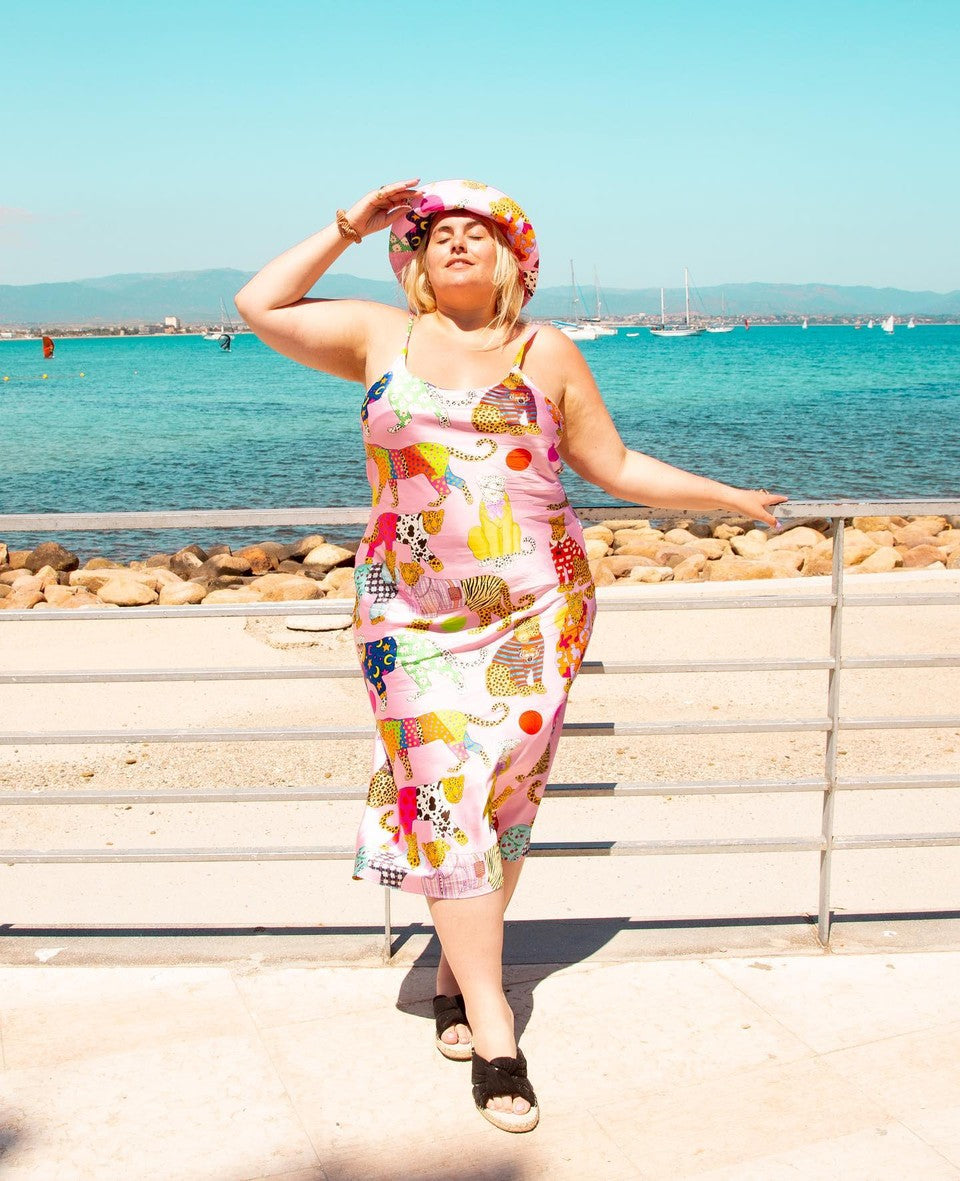 As seen on: Felicity Hayward