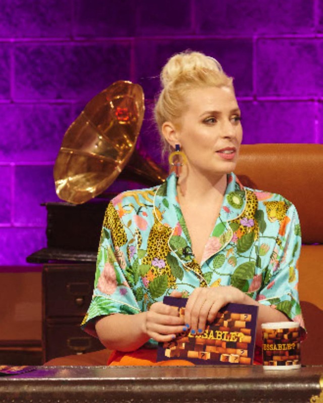 As Seen On: Sara Pascoe
