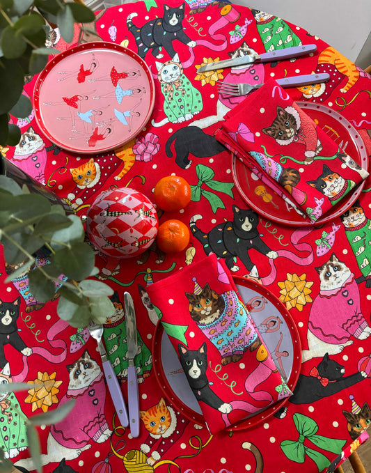 Cotton Linen Tablecloth | Cats' Christmas Morning