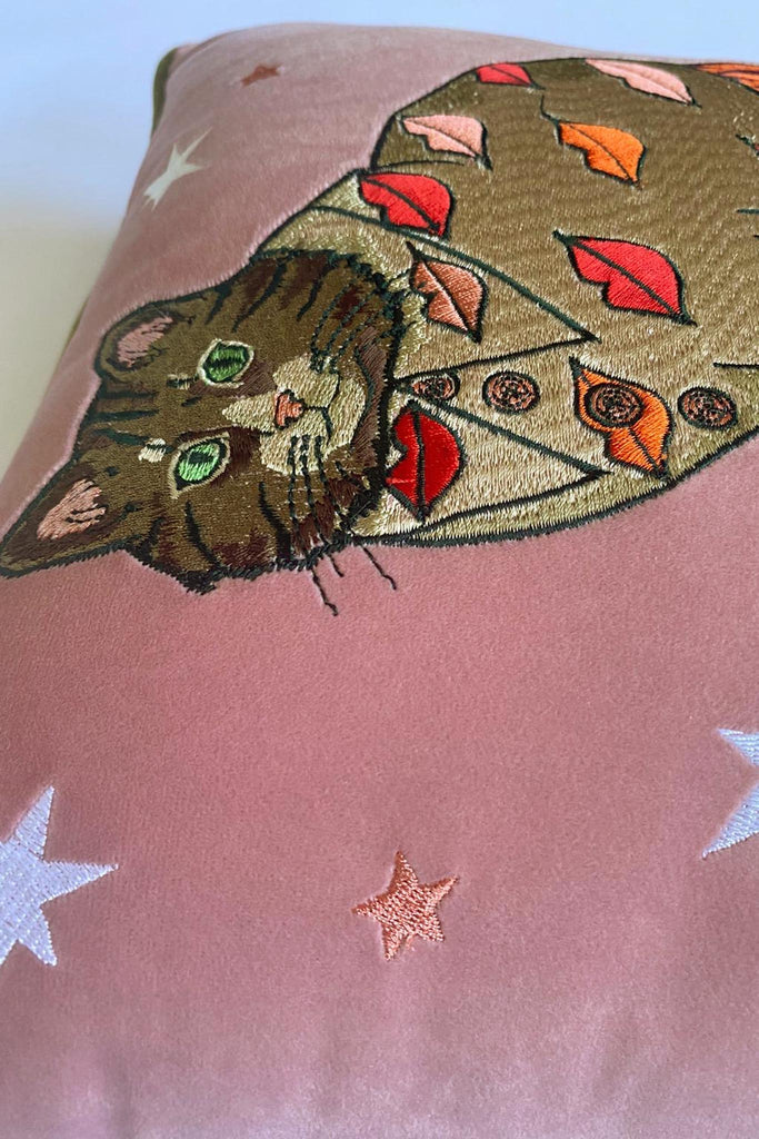 Fashion Cat Embroidered Velvet Cushion Cover | Lips